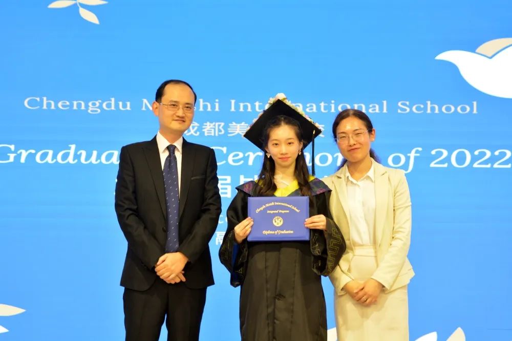 這個女孩不得了！學(xué)藝兼修，英國G5、加拿大TOP1等世界頂尖名校統(tǒng)統(tǒng)收入囊中！